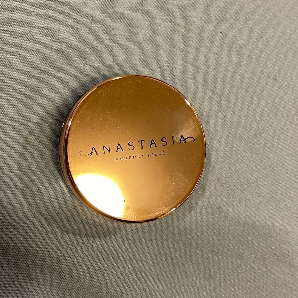 Anastasia Beverly Hills Brow styling wax